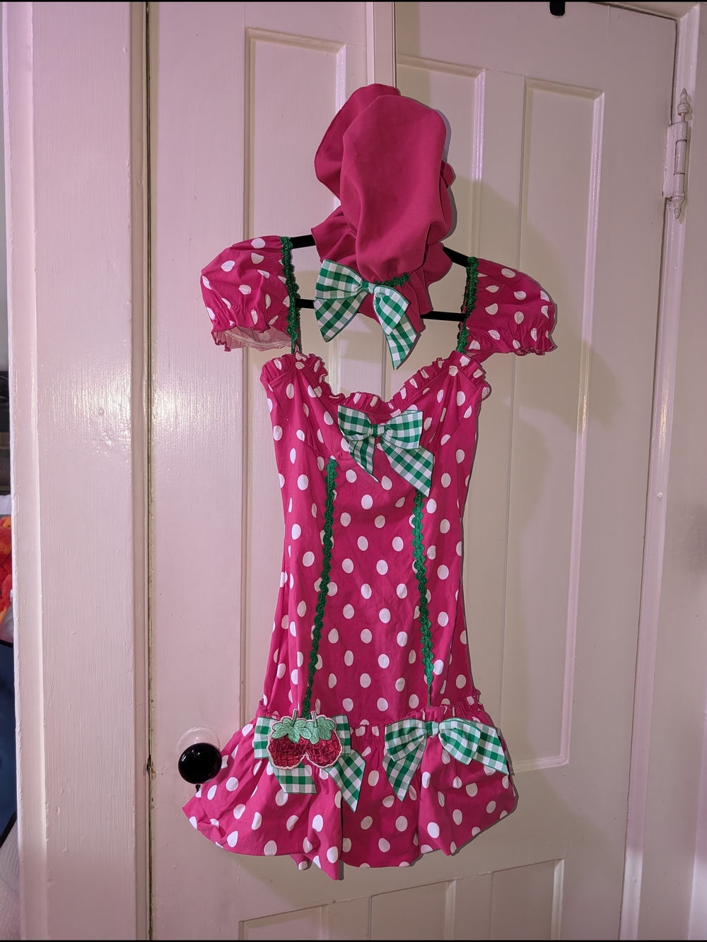 Vintage Y2K Leg Avenue Raspberry Tart Strawberry Shortcake Costume Halloween